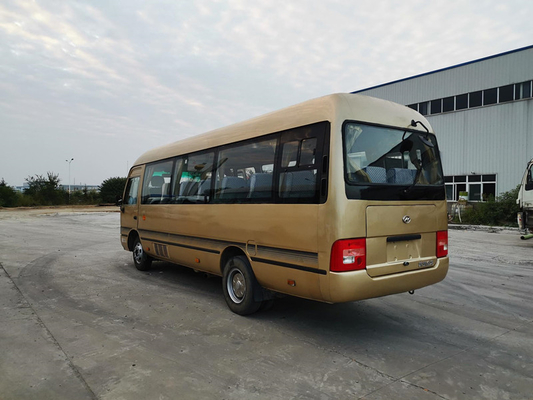 23 мест 2014 года использовали автобус KLQ6702E4 более высокого каботажного судна мини с управлением рулем руки двигателя левым