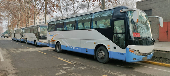 Используемый коммерчески автобус 2014 автобус перемещения мест автобуса ZK6110 60 Yutong года используемый RHD