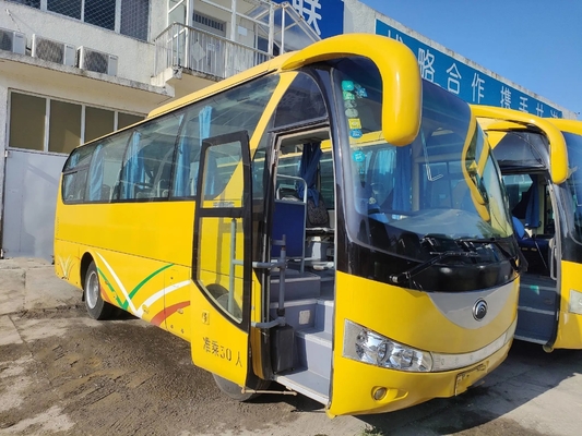 30 мест использовали двигатель подержанное Yutong ZK6798 Yuchai цвета тренеров пассажира желтый