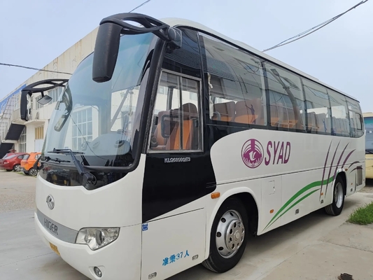 Используемый автобус KLQ6856 коммерчески ручного привода левой стороны цвета мест шкафа багажа 37 двигателя 200hp Yuchai автобуса белого более высокий