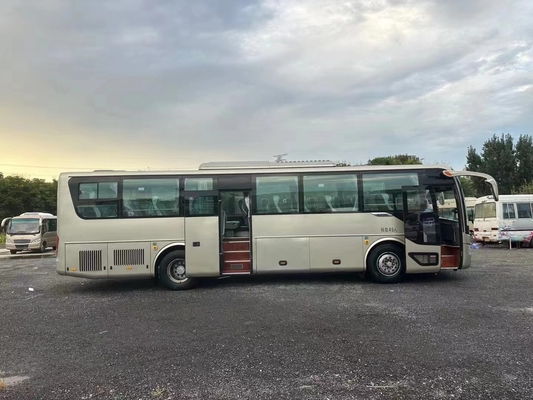 Продается подержанный автобус 49 мест Лист весна 2016 год Средняя дверь Ютон ZK6115