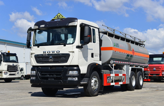 Нефтяной грузовик Howo 20 кубических 10 шины Howo TX модель топливного танкера 6 * 4 плоской крыши 350 лошадиных сил