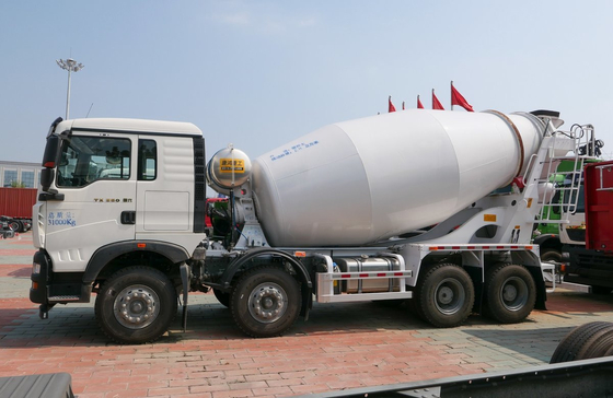 Автомобиль для смешивания бетона Howo 7,8 кубических танкера Howo TX 8 * 4 режим привода Weichai 350 л.с.