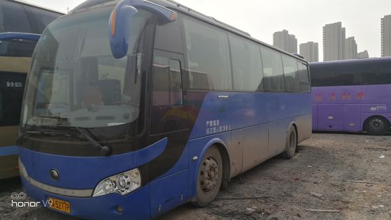 Автобус тренера мест бренда ZK6938 39 Yutong используемый двигателем дизеля со стандартом эмиссии евро III с AC