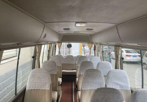 Бензин 2005 мест года 23 использовал каботажное судно Тойота автобус использовал мини автобус тренера
