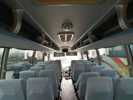 47 используемый местами автобус тренера Yutong ZK6107 используемый автобусом 2014 управление рулем RHD года 100km/H