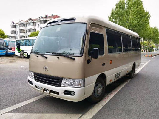 2010 автобус каботажного судна года 20 используемый местами, используемый мини автобус каботажного судна Тойота автобуса с бензиновым двигателем 2TR в хорошем состоянии