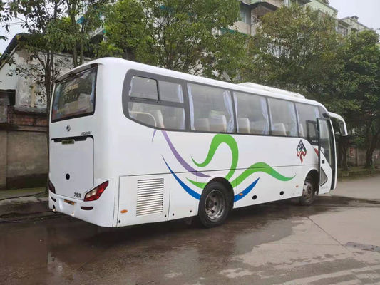 Используемое евро используемое шасси туристического автобуса автобуса XMQ6859 35Seats Kinglong стальным одиночной двери заднее двигателя III