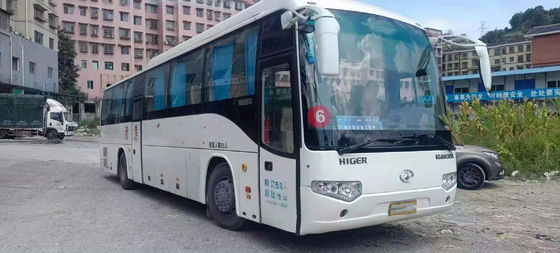 Используемая модель KLQ6129 автобуса тренера использовала километр более высокого шасси двойных дверей автобуса пассажира мест автобуса 53 хорошего стального низкий