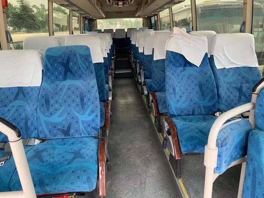 39 используемый местами автобус тренера Yutong XML6897 используемый автобусом 2012 года управляя двигателями дизеля LHD