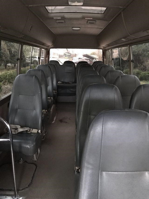 Подержанный автобус бензина автобуса 3TR каботажного судна Тойота использовал 23 автобусов мест мини в пользе 2013 год
