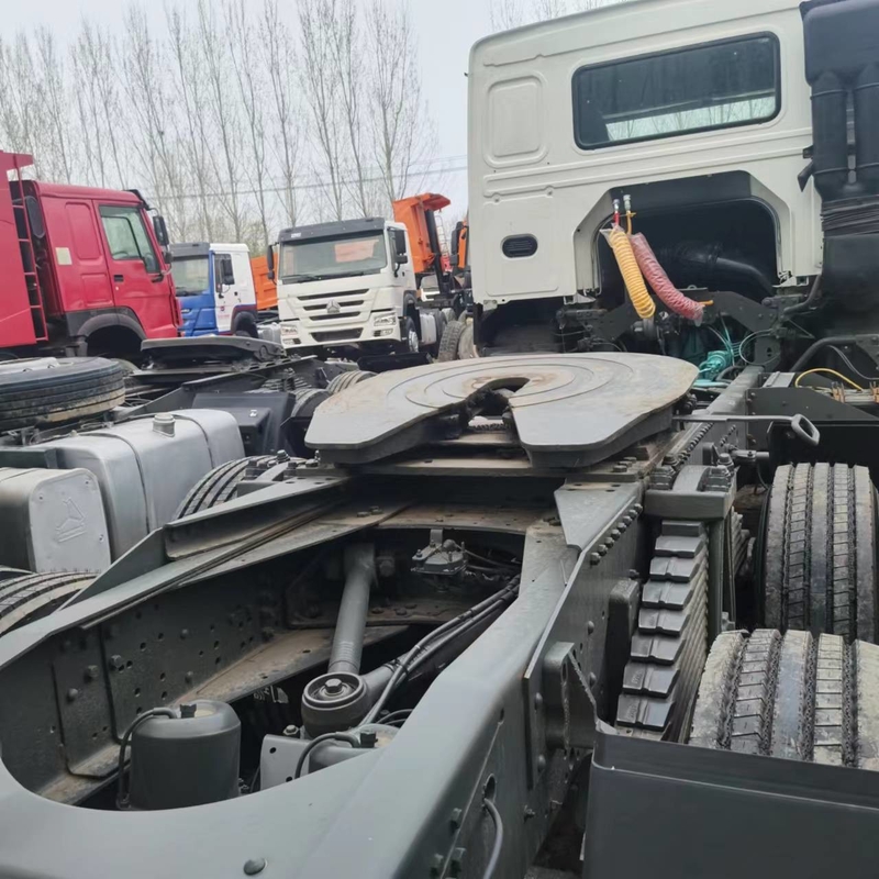 Сверхмощные 10 колес подержанное Sinotruck Howo использовали тележку трактора с двигателем Weichai