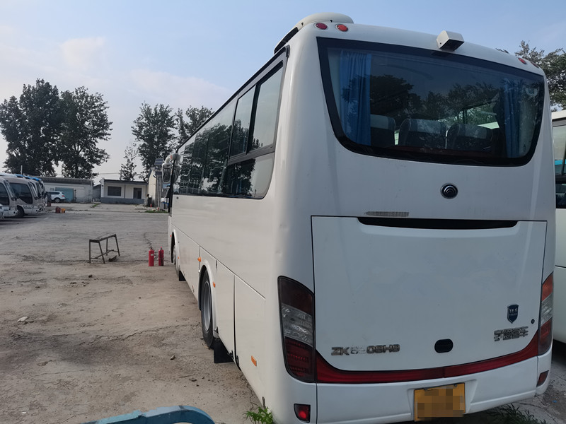 39 автобус Yutong мест используемый ZK6908 для транспорта управляя двигателями дизеля LHD