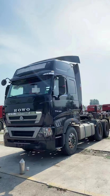 Используемая голова трейлера двигателя дизеля головы Howo T7 трактора мощности в лошадиных силах колеса 440 Sinotruck 6*4 10