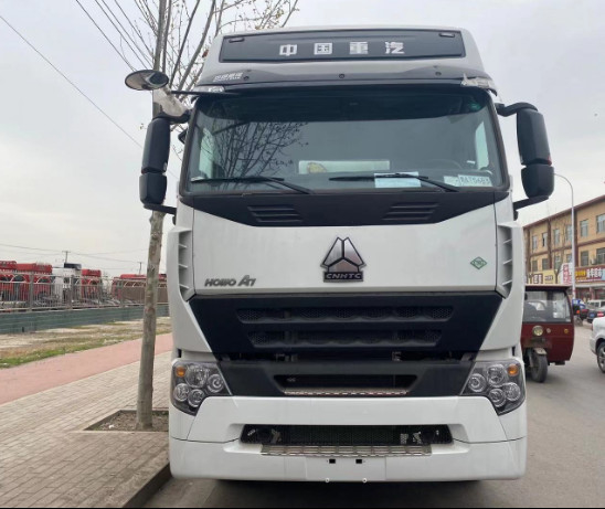 Сверхмощная 10 голова тележки трактора Sinotruk 6x4 420hp трактора Уилера HOWO A7