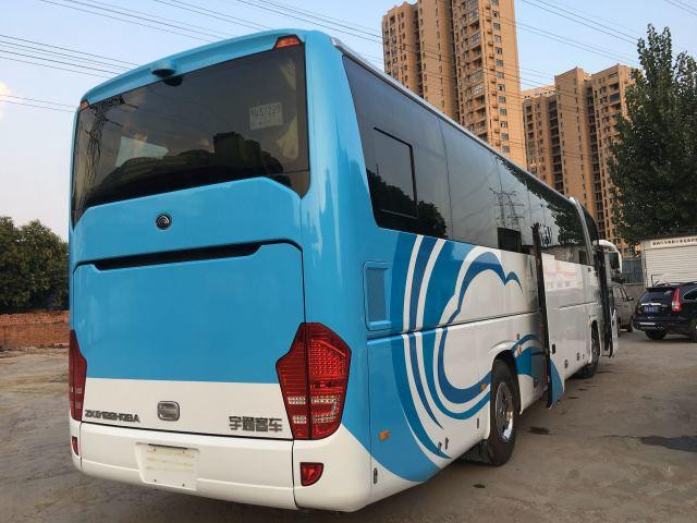 Zk6122 LHD использовало Yutong везет 2015 скорость на автобусе двигателя дизеля 125km/H Макс мест года 50