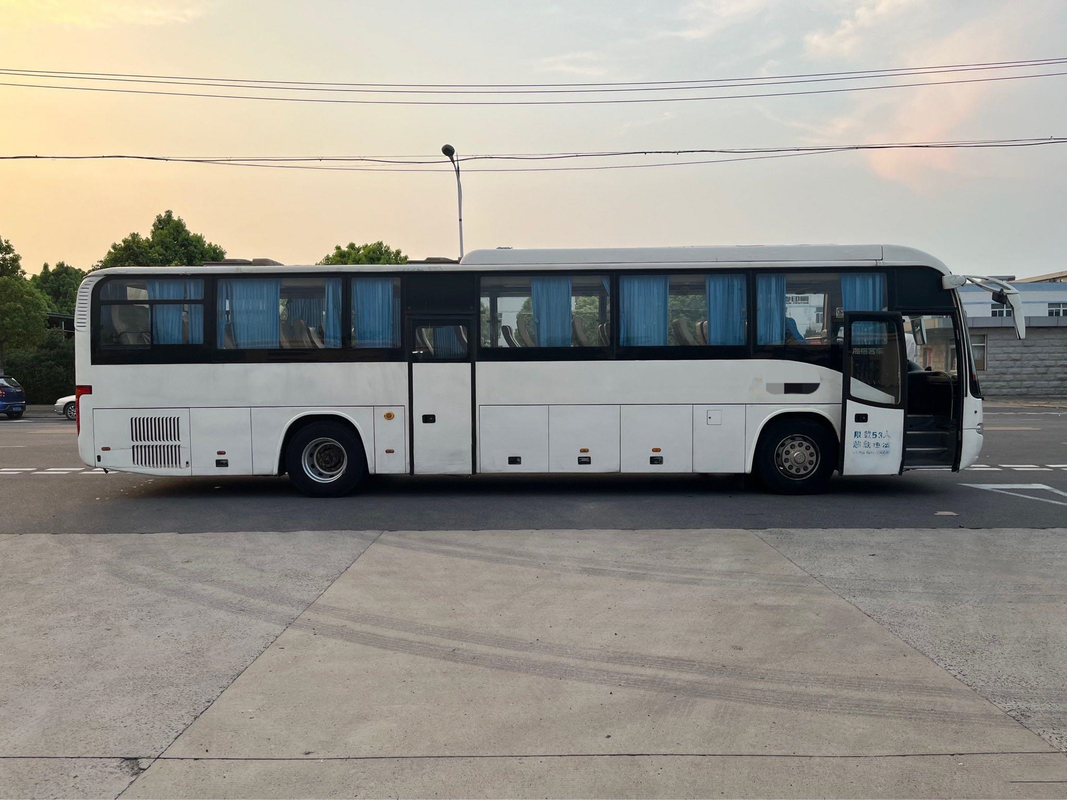 Бренд подвеса воздуха более высокий использовал двигатель дизеля KLQ6129 двойных дверей Wp.7 Seater автобуса 53 тренера