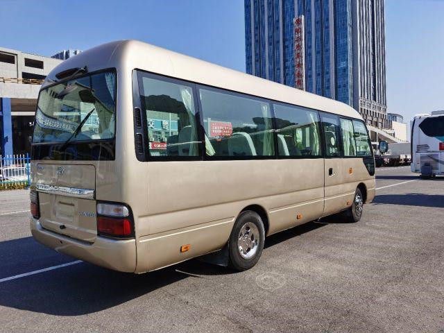 Левым бренд используемый ручным приводом каботажного судна автобуса японский мини автобуса Тойота 29seats 2TR
