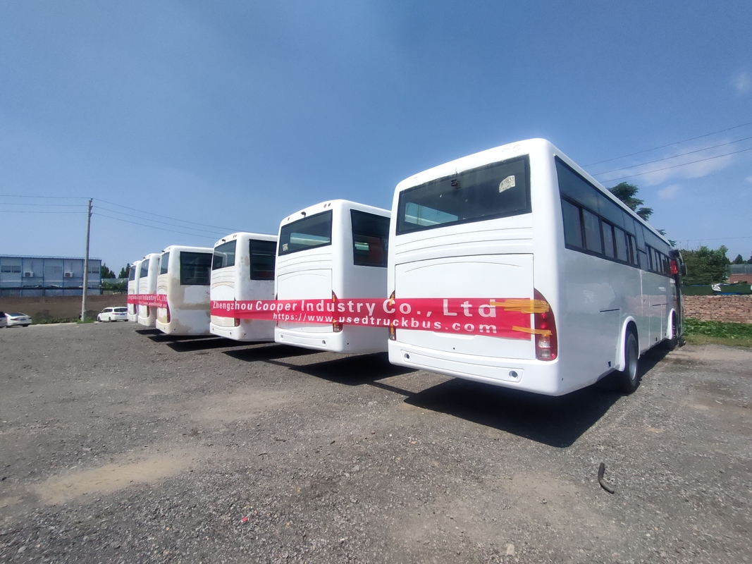Правый автобус Zk6116d F11 Yutong привода использовал переднее окно Silding дверей автобуса 53seats 2 двигателя