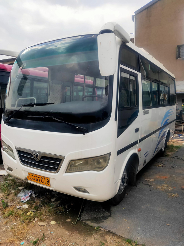 Тренер города евро 3 RHD Lhd автобуса пассажира Dongfeng 19 используемый местами подержанный