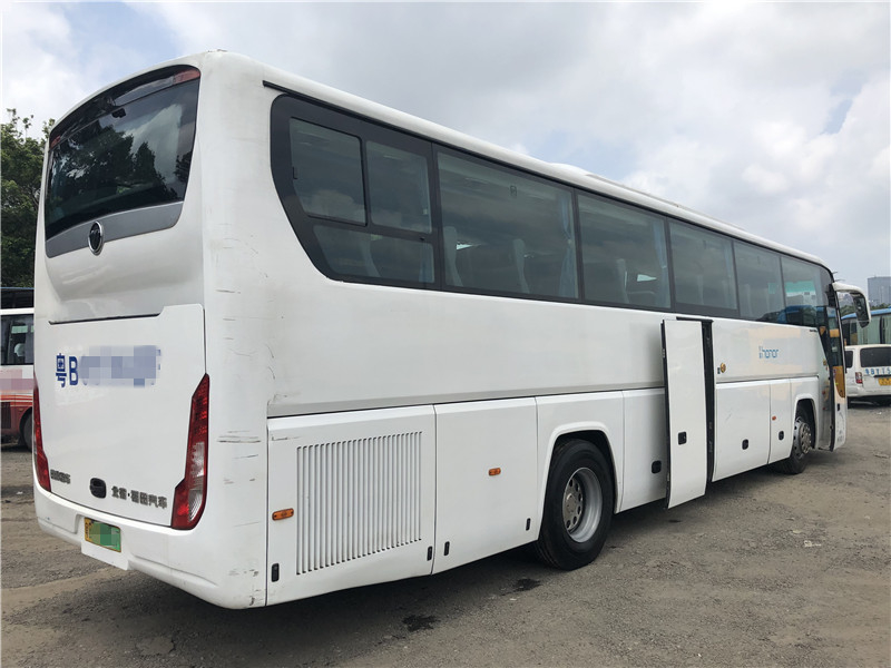 Автобус пассажира роскошного автобуса центра города евро 3 Rhd Lhd мест автобуса 53 тренера дизельного международный для продажи