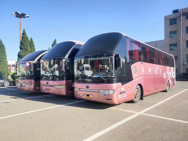 Используемый автобус Yutong ZK6122 тренеров мотора подержанный дизель города 2016 мест года 55