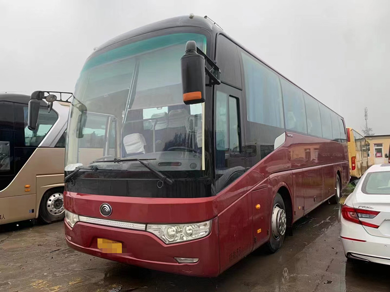 2-ой школьный автобус руки 2014 года 55 Seater использовал автобусы автобуса Zk6122 Yutong роскошные для продажи