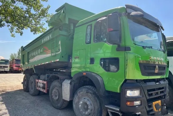 Подержанным тележка двигателя дизеля привода самосвала 8×4 тележки Dumper HOWO Sino используемая режимом