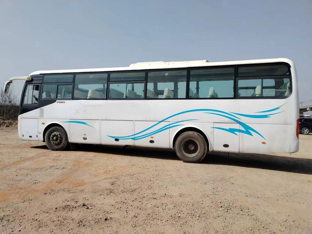 Цвет подержанных двойных дверей мест Microbus 43 белый использовал двигатель автобуса ZK6102D Yuchai Yutong