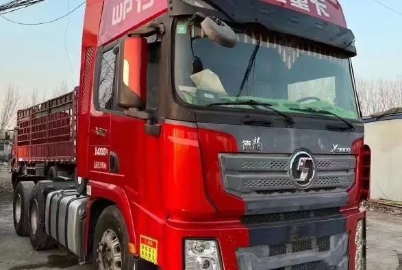 Используемая тележка трактора двигателя 500hp 6×4 SHACMAN D'LONG X3000 Weichai кабины крыши прицепов для трактора высокая