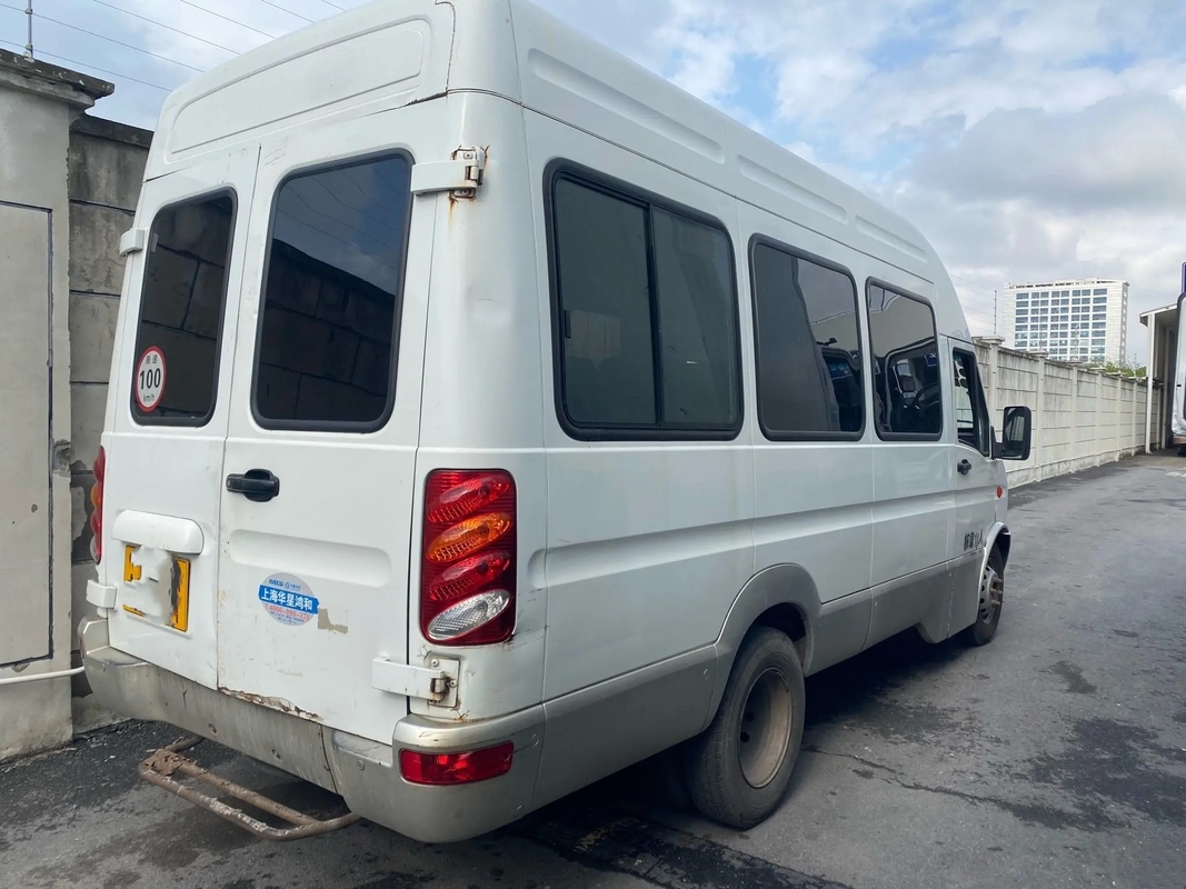 Подержанная крыша 140hp задних дверей мест Мини Van Передн Двигателя 11 A/C высокая использовала минибус NJ6604 IVECO