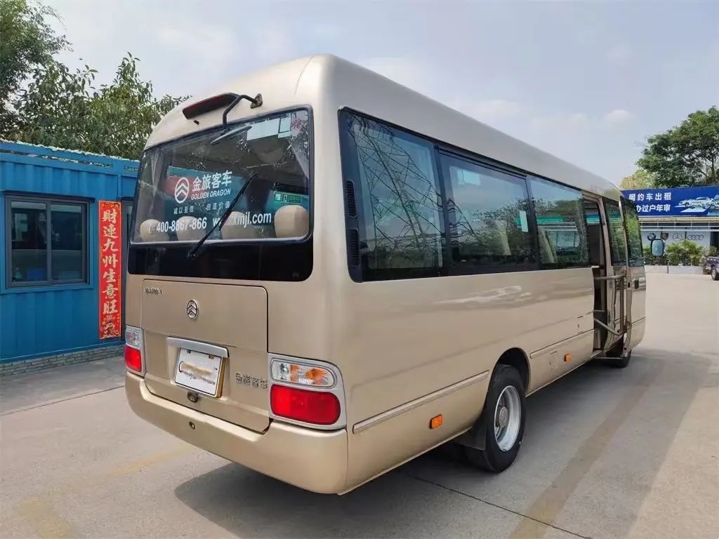 Дверь XML6700 подержанного мини каботажного судна дракона мест двигателя 19 автобуса переднего золотого внешняя отбрасывая