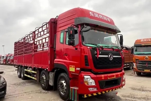 Используемая тележка грузовика Dongfeng коробки передач автошин режима 12 привода крыши 420hp 8×4 номинальной нагрузки тележек 17.8t груза высокая БЫСТРО