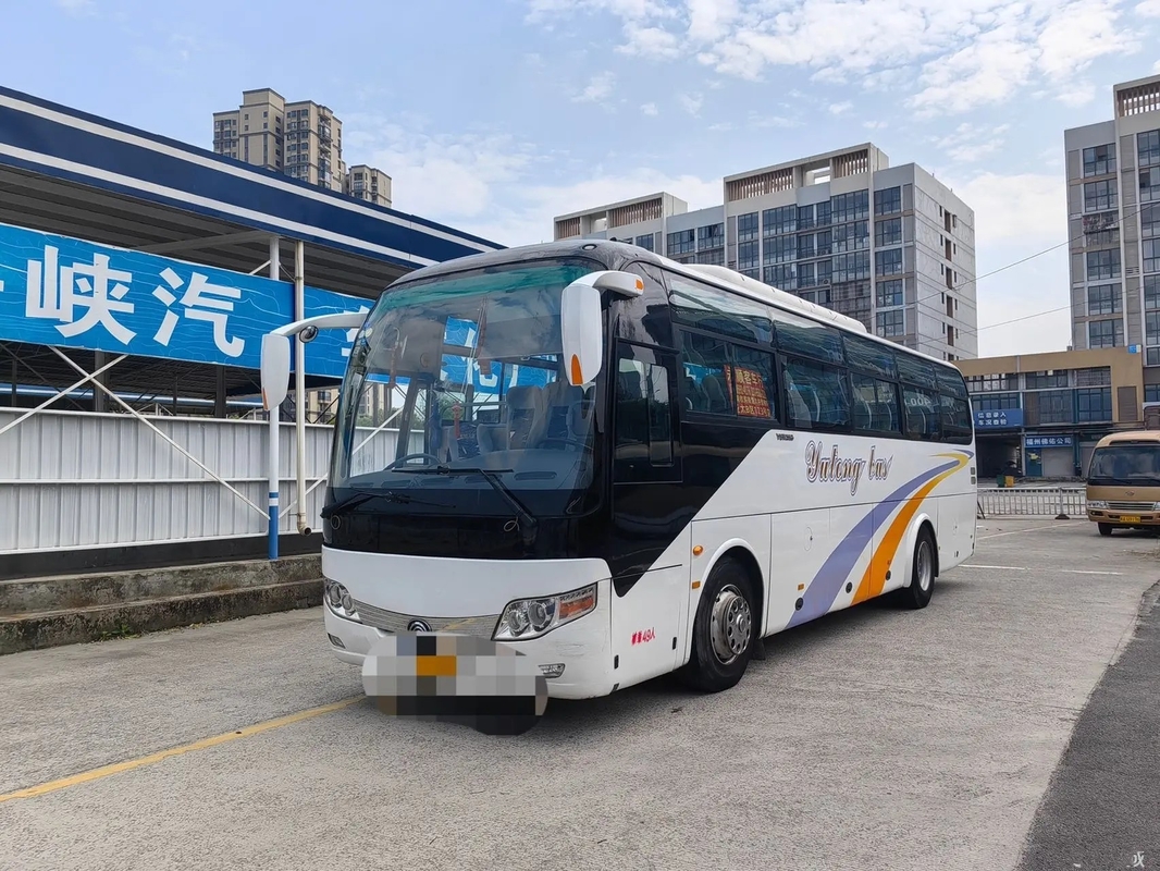 Используемое ЕВРО IV весны лист тренера автобуса двигатель 245hp 10,5 Yuchai 49 мест измеряет автобус ZK6107 схвата 2-ой руки молодой