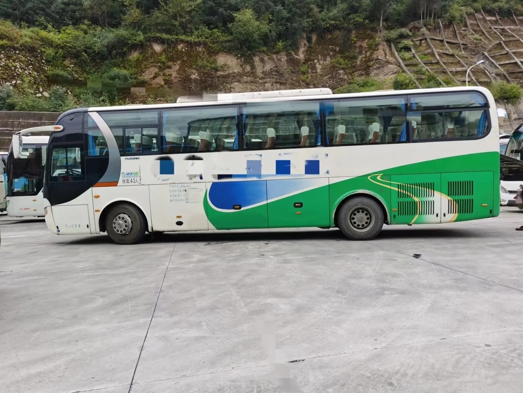 Используемый автобус ZK6110 LHD/RHD Yutong руки двигателя 310hp 2-ого Yuchai подвеса воздушной подушки ЕВРО IV мест тренера 43 автобуса