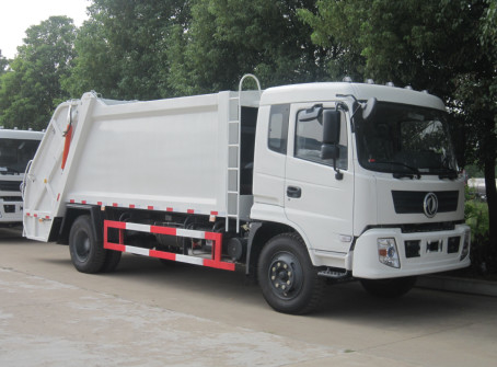 Используемые дизельные тележки 8 длинного метров Compactor RHD выжимк Dongfeng емкости загрузки ³ 10m