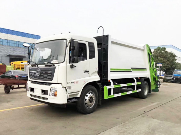 Используемые дизельные тележки 8 длинного метров Compactor RHD выжимк Dongfeng емкости загрузки ³ 10m