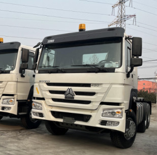Используемый двигатель 430hp 12 Weichai модели привода цвета 6×4 дизельных тележек белый зацепляет стандартный трактор Howo кабины