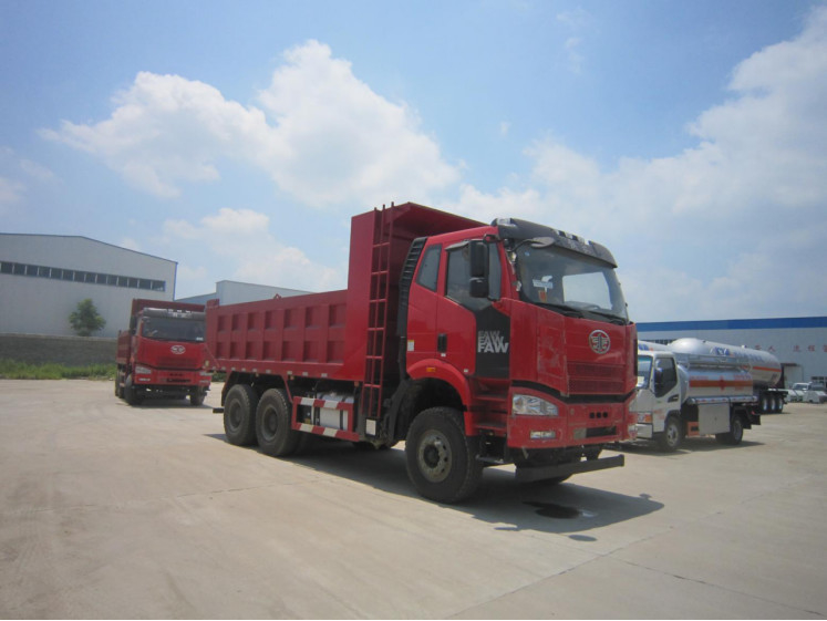 Используемая тележка Tipper RHD цилиндров FAW стандарта эмиссии 6 ЕВРО II кабины режима привода самосвалов 6×4 плоская