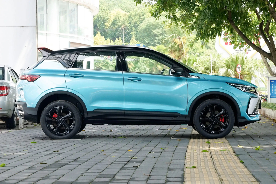 SUV Discovery Geely Coolray 2023 Модель 1.5T Чемпион Edition Максимальная скорость 200 км/ч