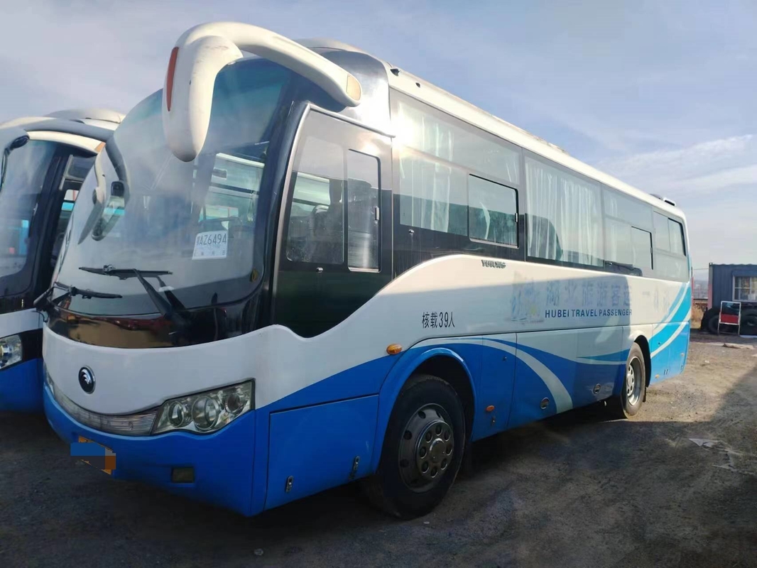 Youngtong 39 мест Подержанный автобус ZK6879 Лист весенний однодверный хороший кондиционер