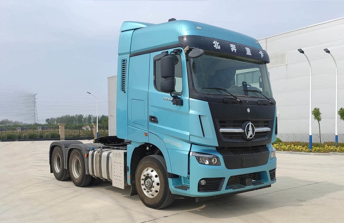 Zf коробка передач Amt 560 л.с. Подержанные грузовики с топливом Beiben Horse Head 6*4 Drive Mode 3 оси