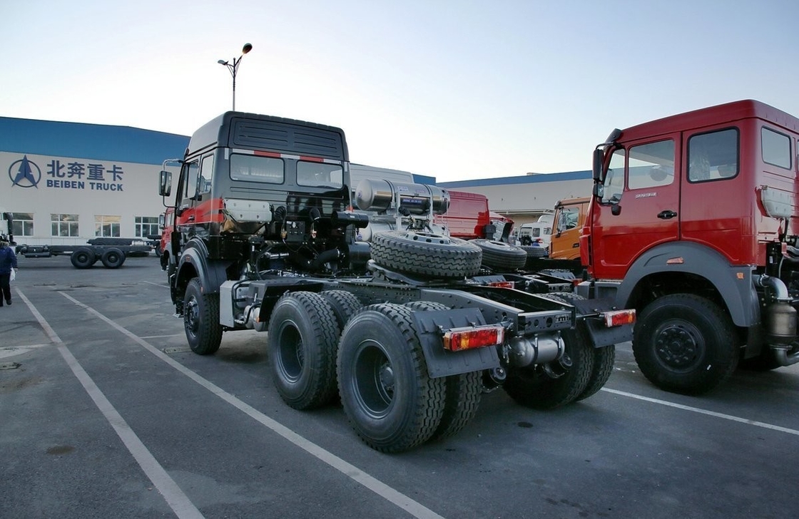 6х4 Подержанный тракторный грузовик Beiben тракторная головка 336hp высокая крыша LHD / RHD