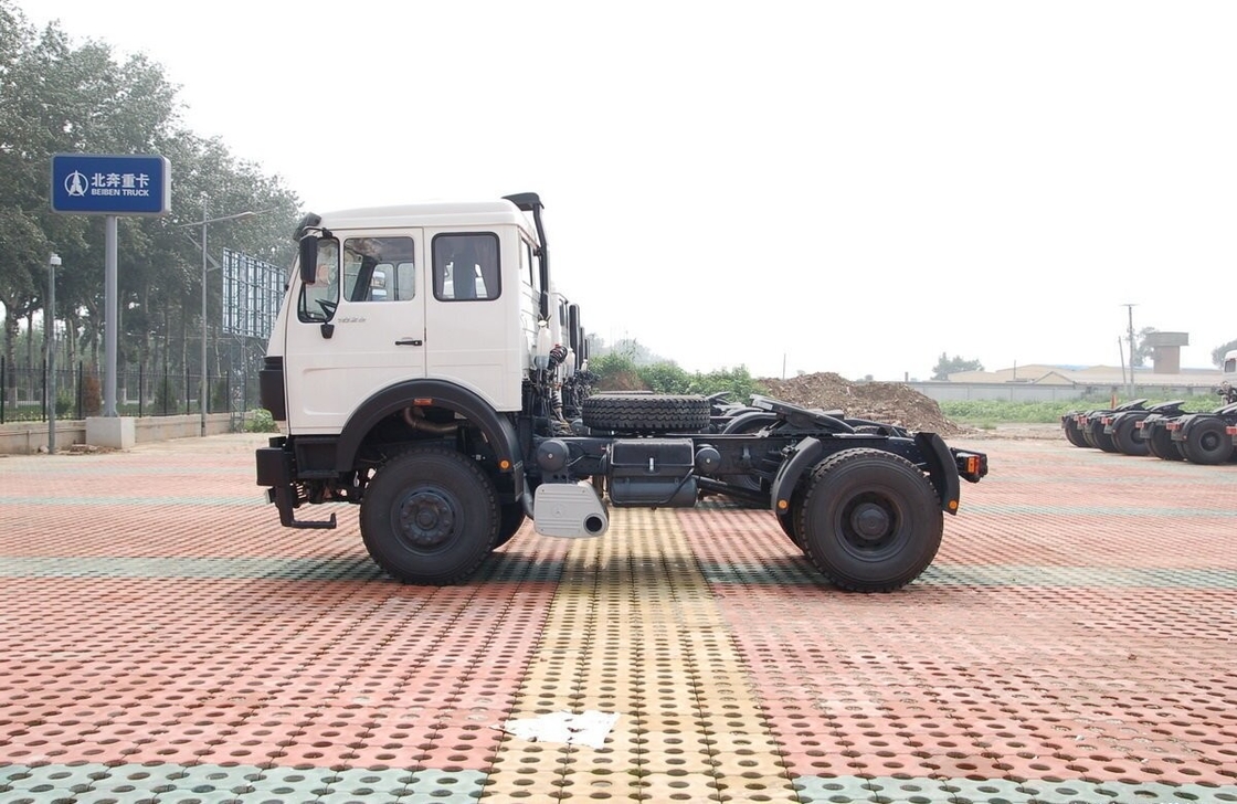 6 шины подержанные грузовики средней грузоподъемности 4*2 Beiben Head Tractor 300 л.с. плоская крыша Евро 3