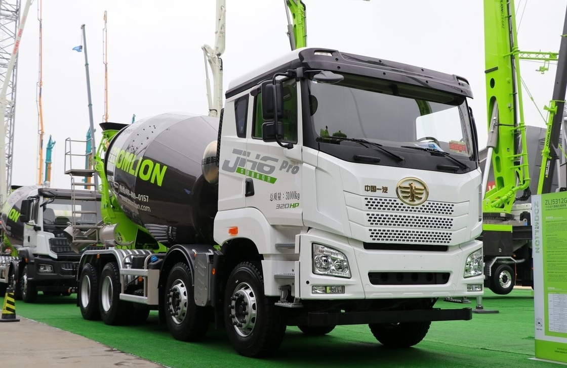 Euro 5 Jiefang использованный бетонный смеситель грузовик 320hp 8 * 4 режим привода 8 кубических 12 шины