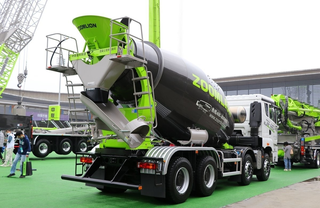 Euro 5 Jiefang использованный бетонный смеситель грузовик 320hp 8 * 4 режим привода 8 кубических 12 шины