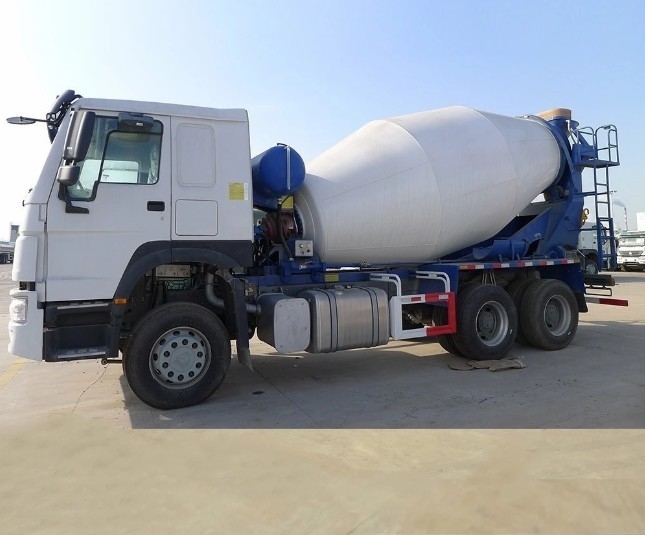 Подержанный и новый Sinotruk HOWO 4X2 6X4 8cbm 10cbm 12cbm Бетоно-цементный смеситель для продажи