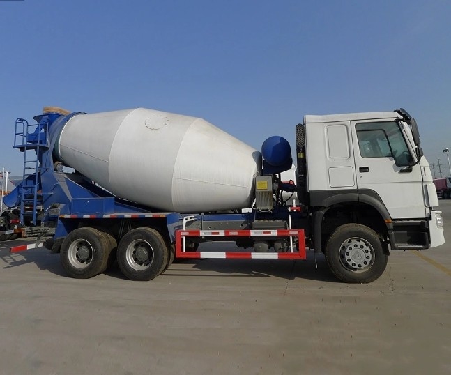 Подержанный и новый Sinotruk HOWO 4X2 6X4 8cbm 10cbm 12cbm Бетоно-цементный смеситель для продажи