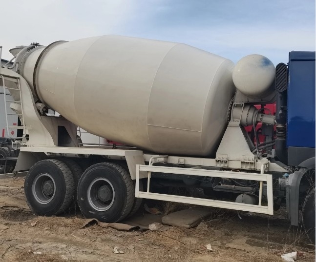Самая низкая цена смесителя 10 колес HOWO 6X4 8cbm 9cbm 371HP бетонный смеситель грузовик
