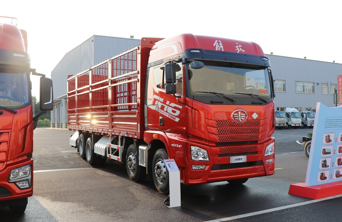 Подержанные грузовые грузовики для продажи в Китае Jiefang CNG 460hp тяжелый грузовик одно и полкабинки